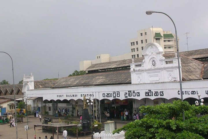 Colombo Fort Railway Station